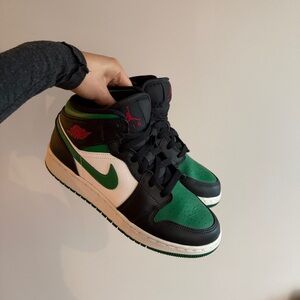 Nike Air Jordan Black and Green High-Tops